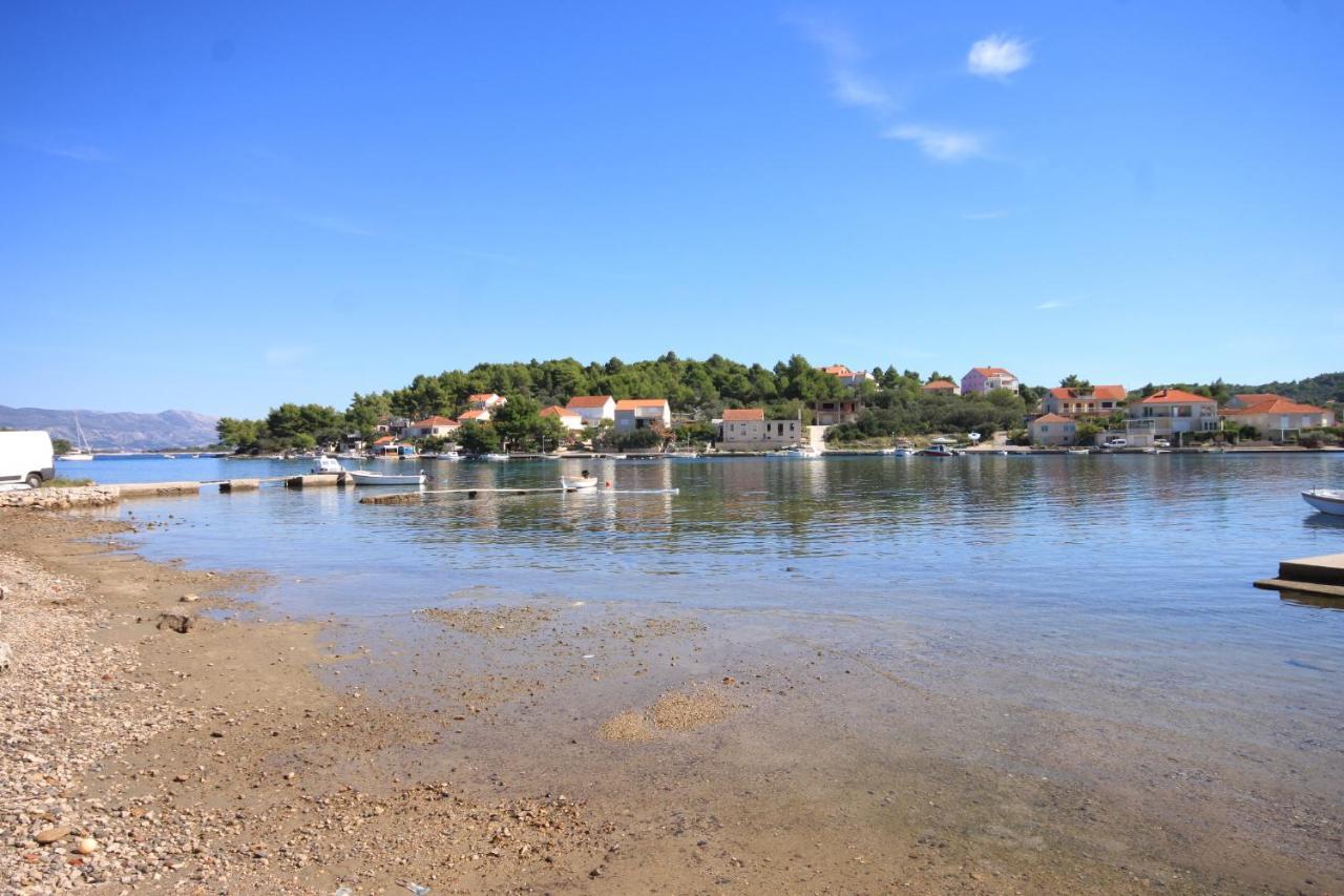 Rooms With A Parking Space Lumbarda, Korcula - 4436 エクステリア 写真